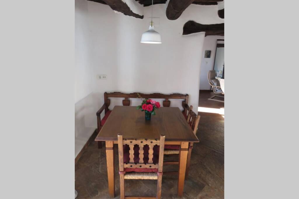 הוילה בוביון Casa La Solea. Vistas Al Pueblo Y La Sierra מראה חיצוני תמונה
